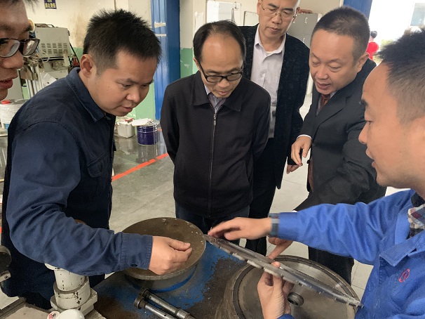 省政研室黃良港主任一行蒞臨湖北昌利調研金剛石工具產(chǎn)業(yè)